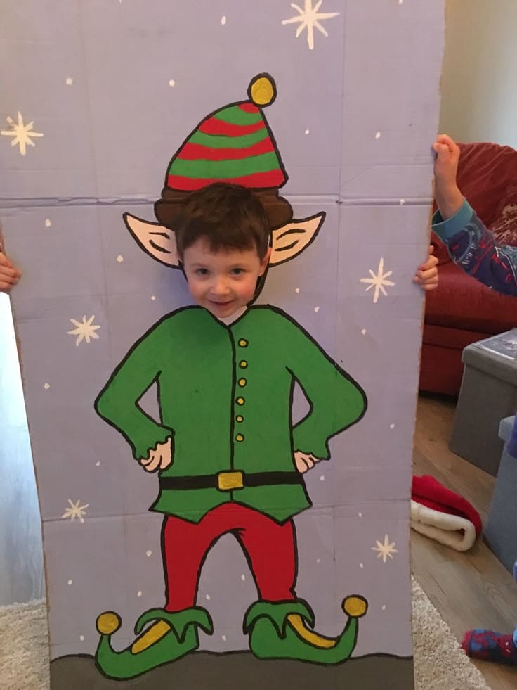 DIY Elf Cutout Photo Stand