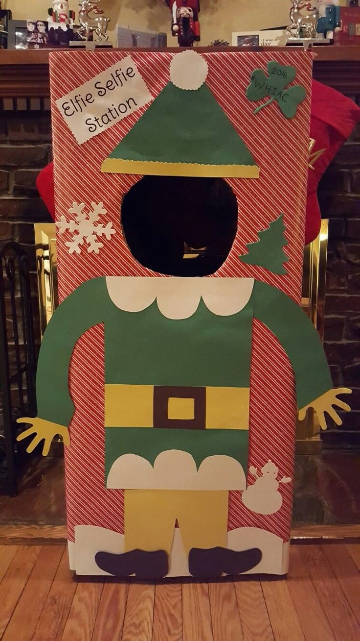 Elfie Selfie Station