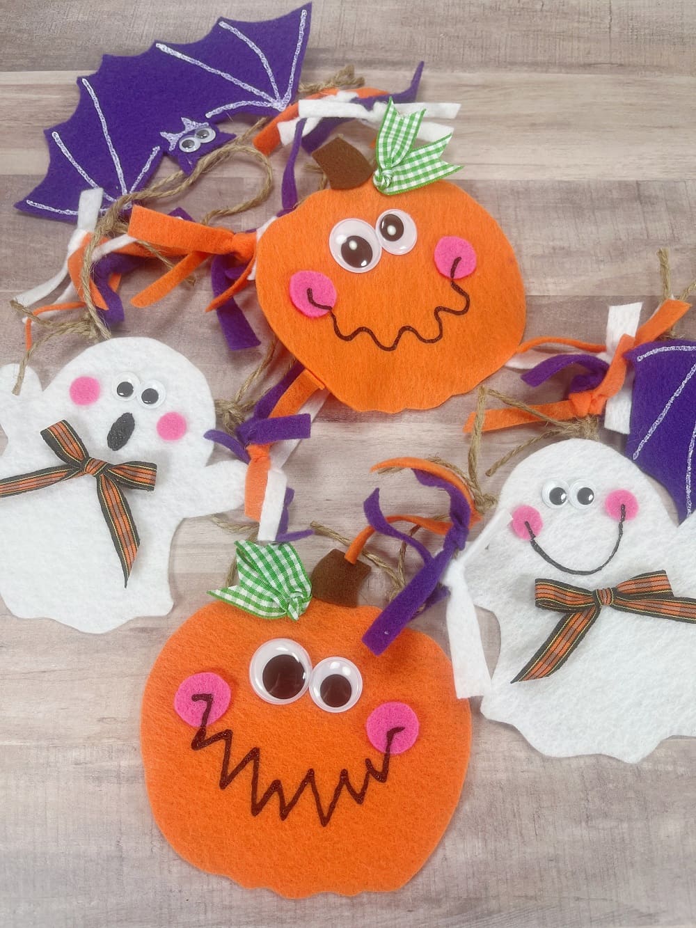 Felt Pumpkin and Ghost Garland