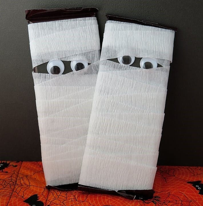 Mummy-Wrapped Chocolate Bars