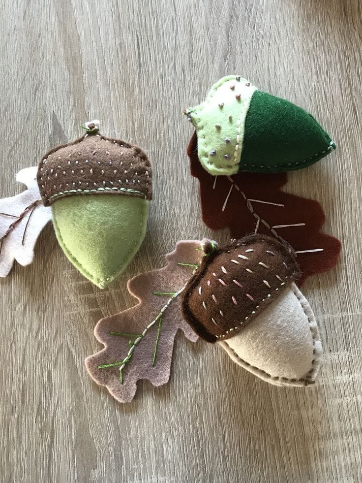 Plush Felt Acorns with Leaves