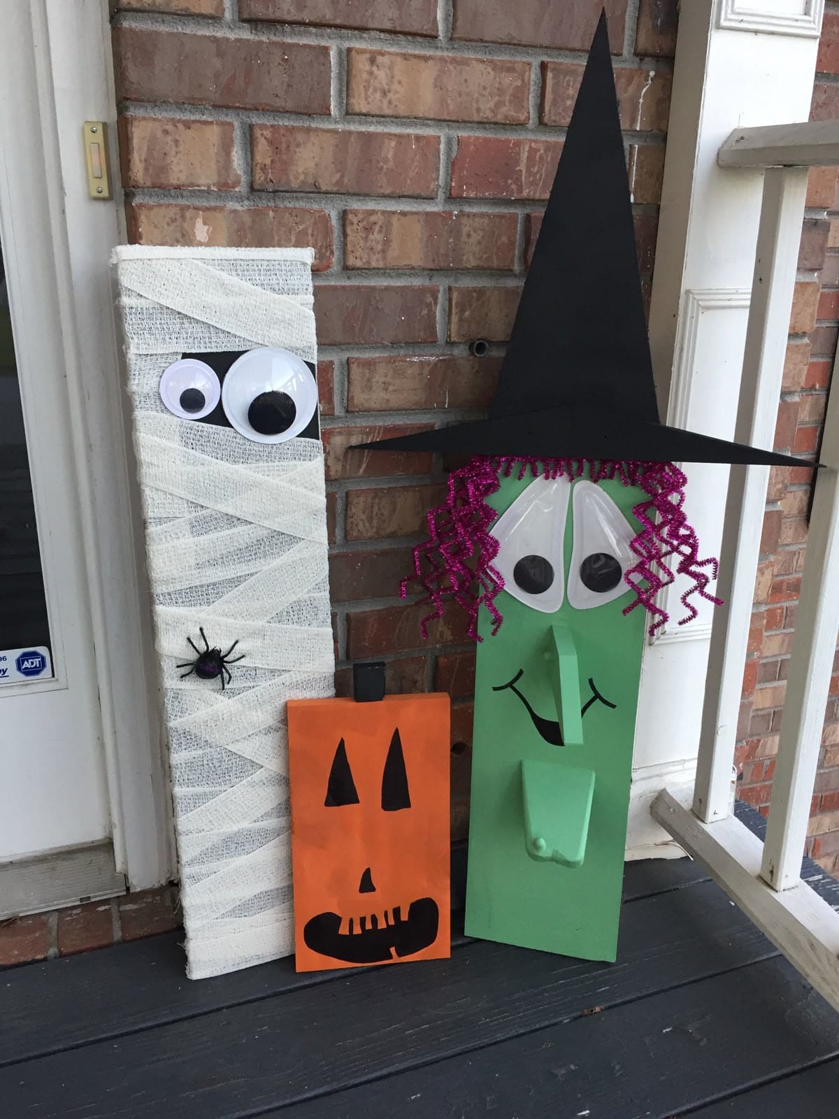 22 Wickedly Fun DIY Witch Crafts to Enchant Your Halloween