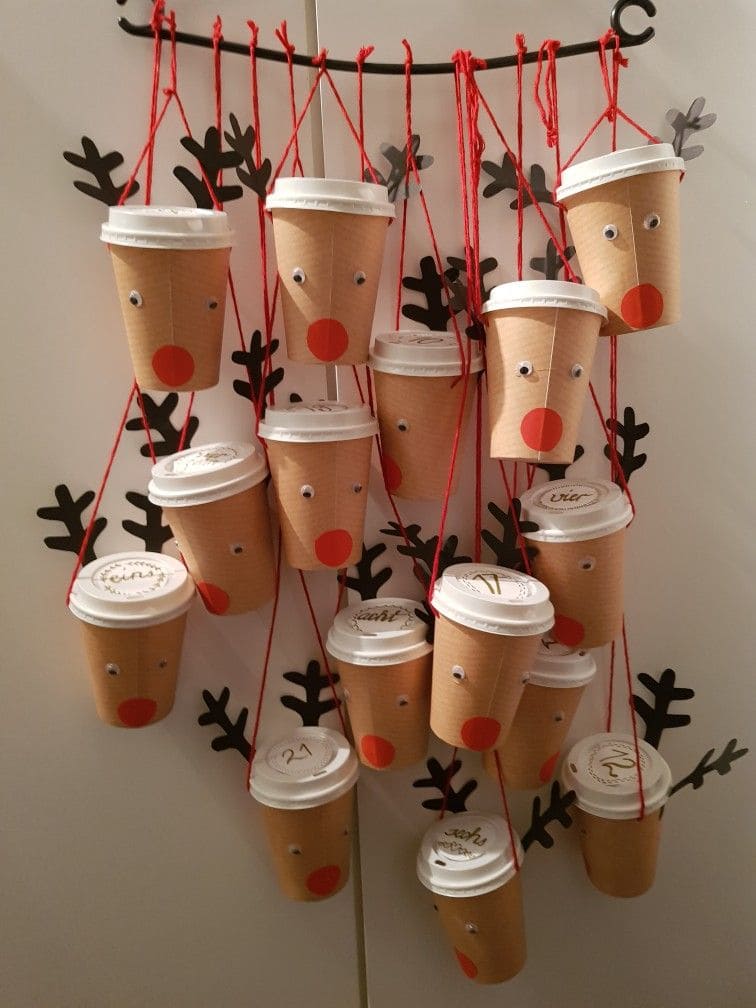 Reindeer Cup Countdown Wall Hanging