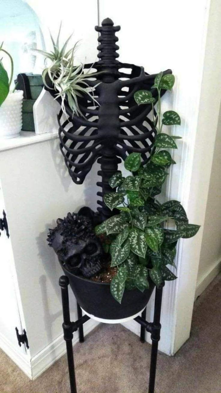 Ribcage Relic Halloween Plant Stand