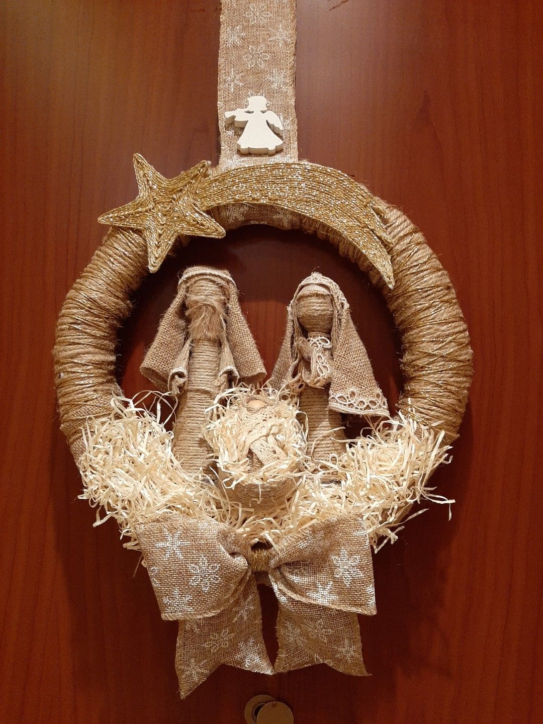 Rustic Burlap Nativity Wreath
