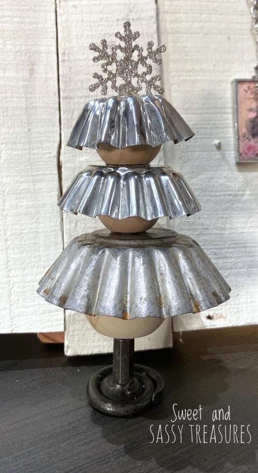 Rustic Cookie Cutter Christmas Tree