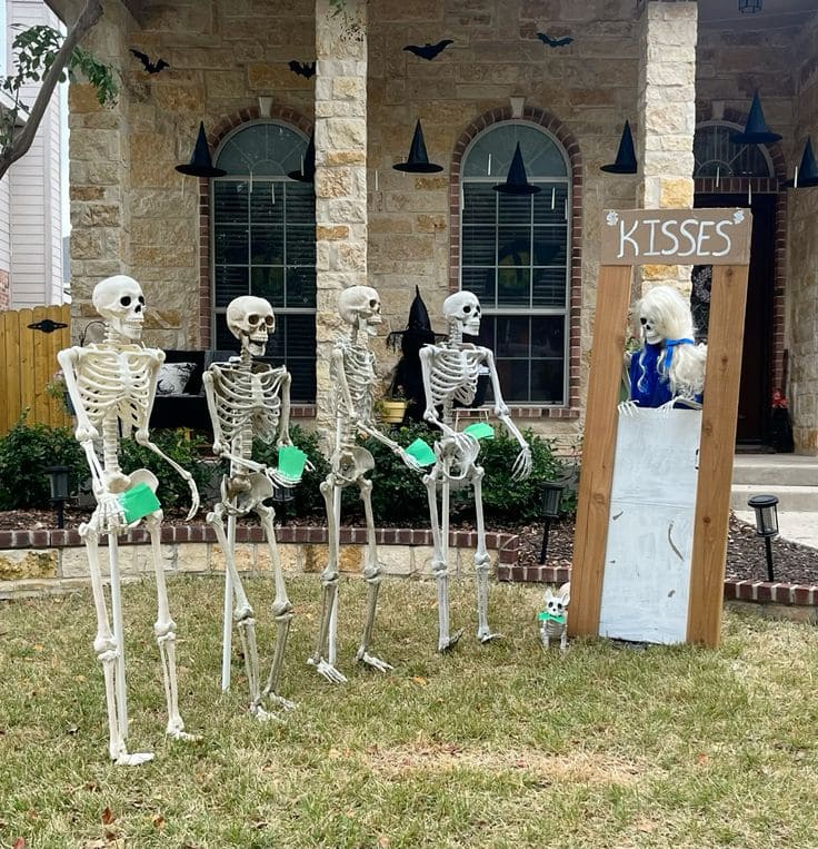 Skeleton Kissing Booth