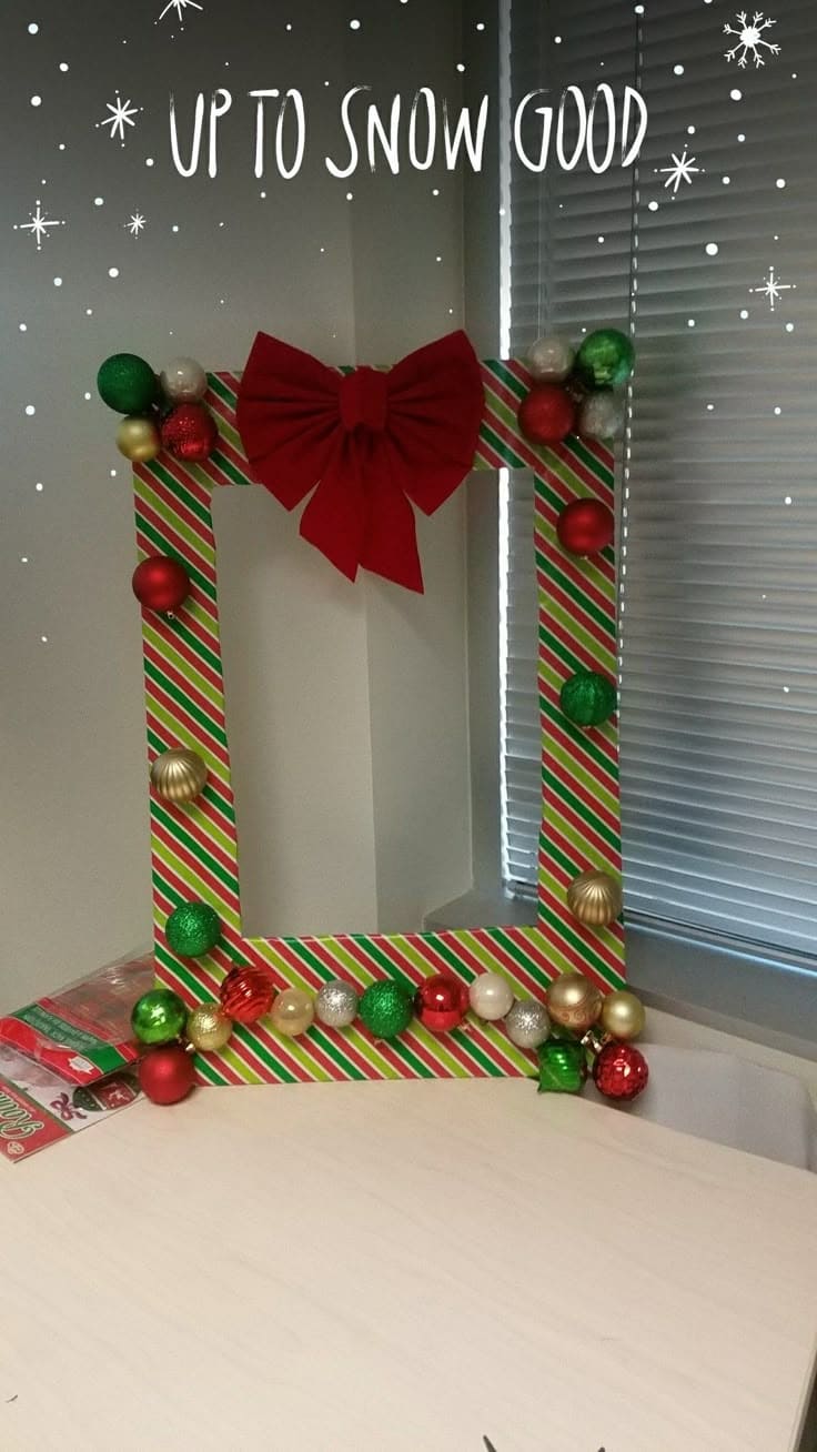 Striped Ornament Christmas Photo Frame