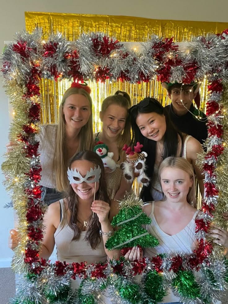 Tinsel Wonderland Christmas Photo Frame