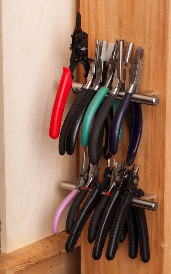 Wall-Mounted Rod Organizer