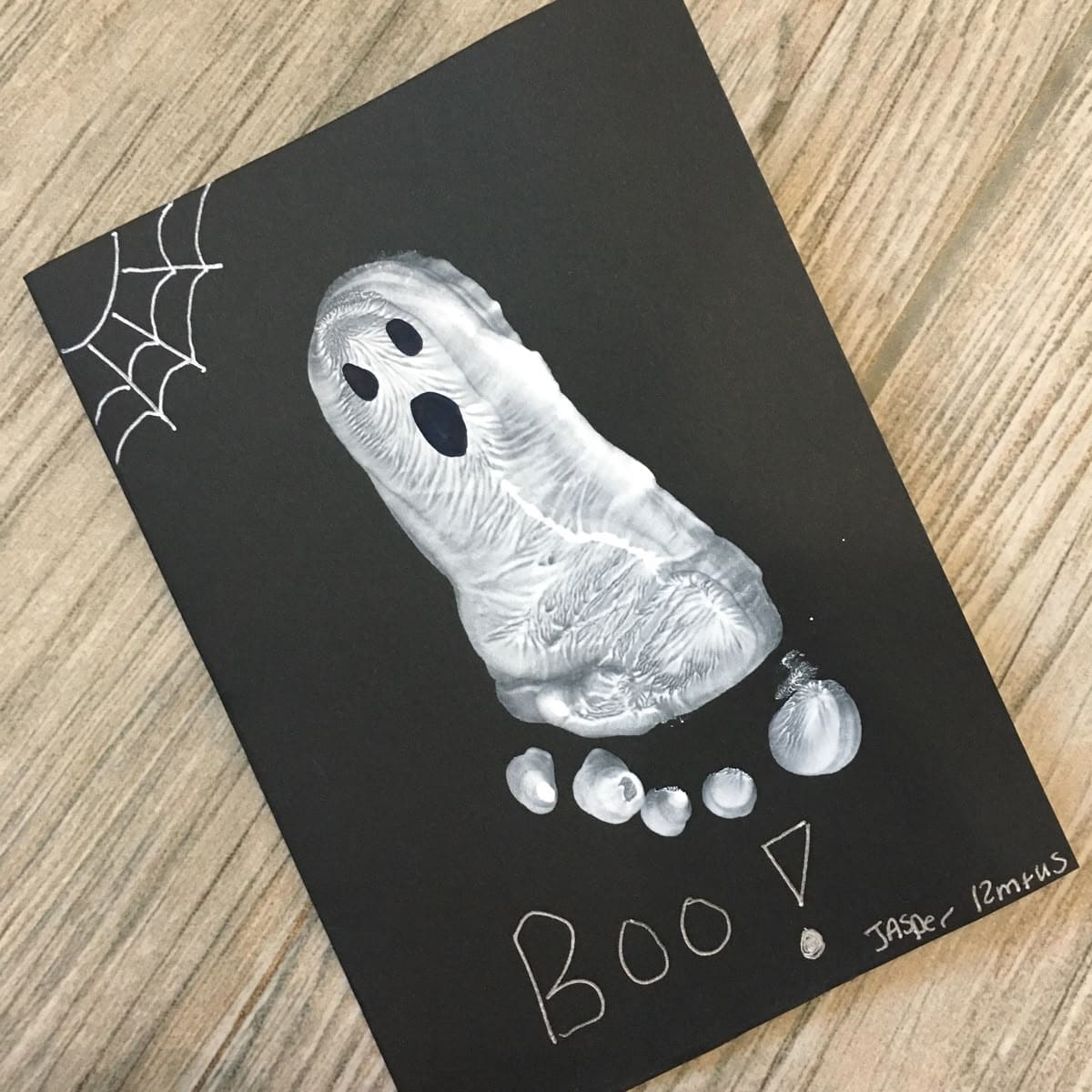 Boo-tiful Footprint Ghost