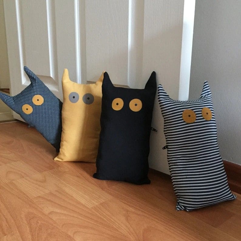 Button-Eyed Cat Cushions