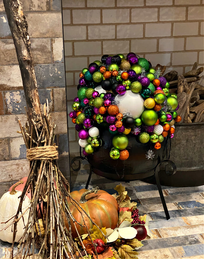 Cauldron of Colorful Chaos