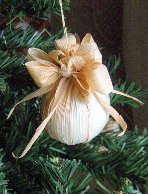 Corn Husk Ornament Ball for Christmas Trees