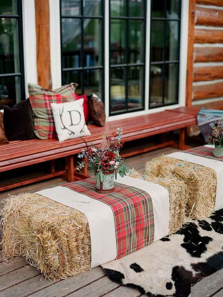 20 Hay Bale Decor Inspirations for Cozy and Festive Fall Projects