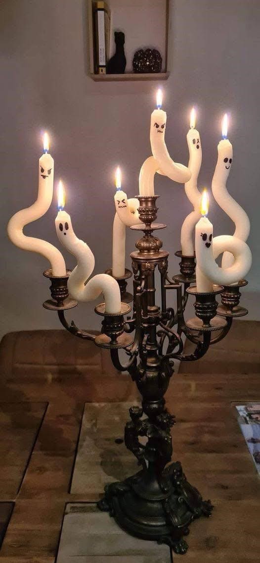 Curvy Ghost Face Candles