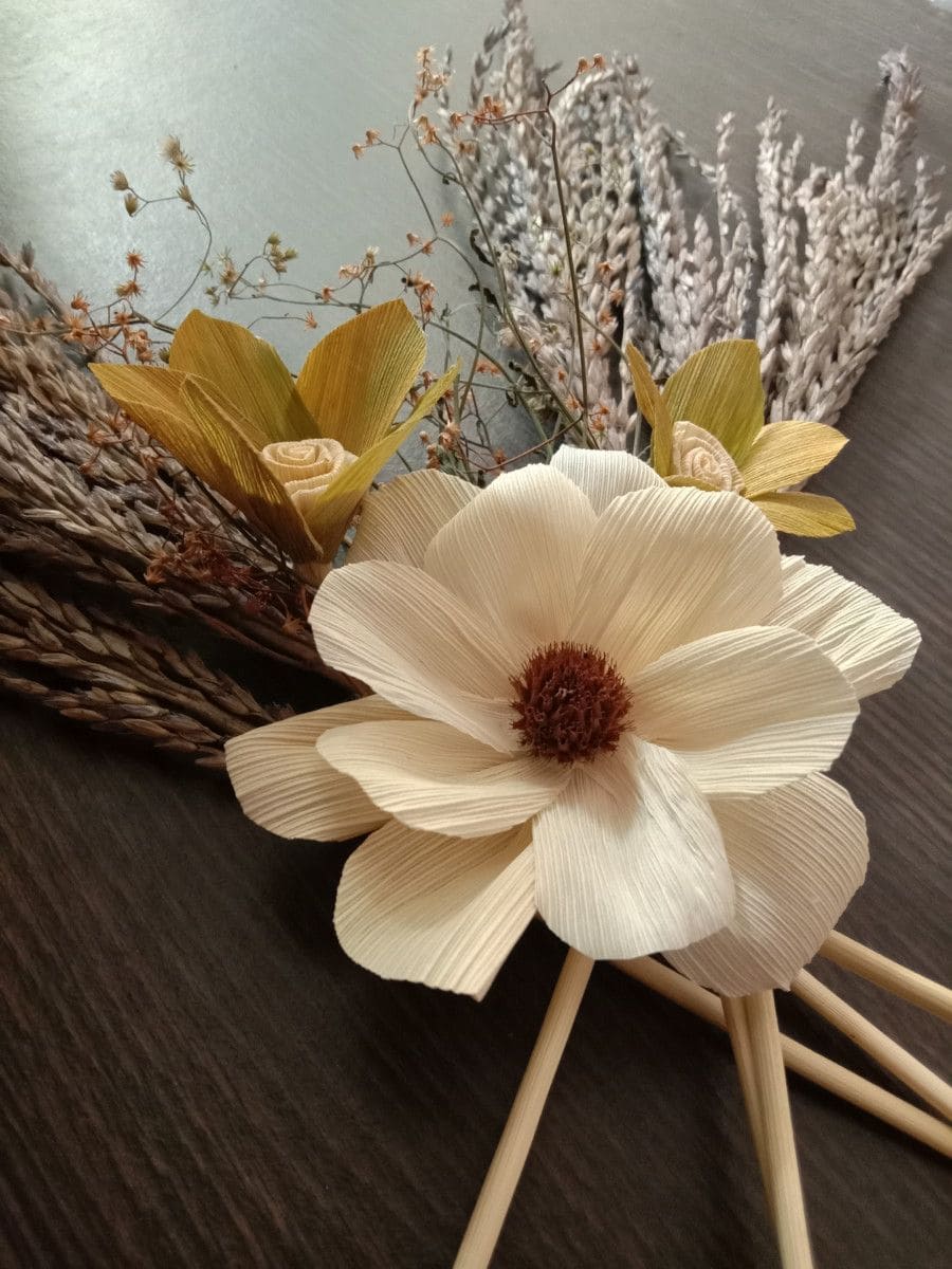 Elegant Corn Husk Flowers with Wooden Stems