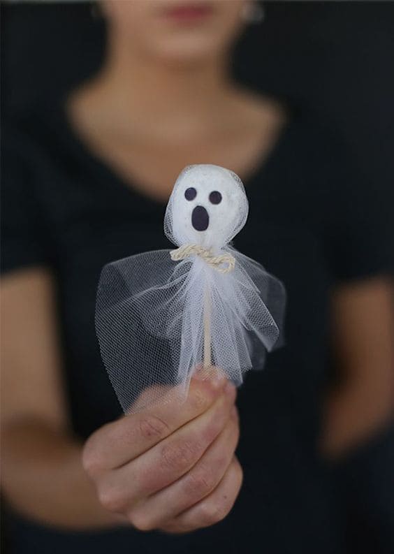 Elegant Tulle Ghost Lollipops