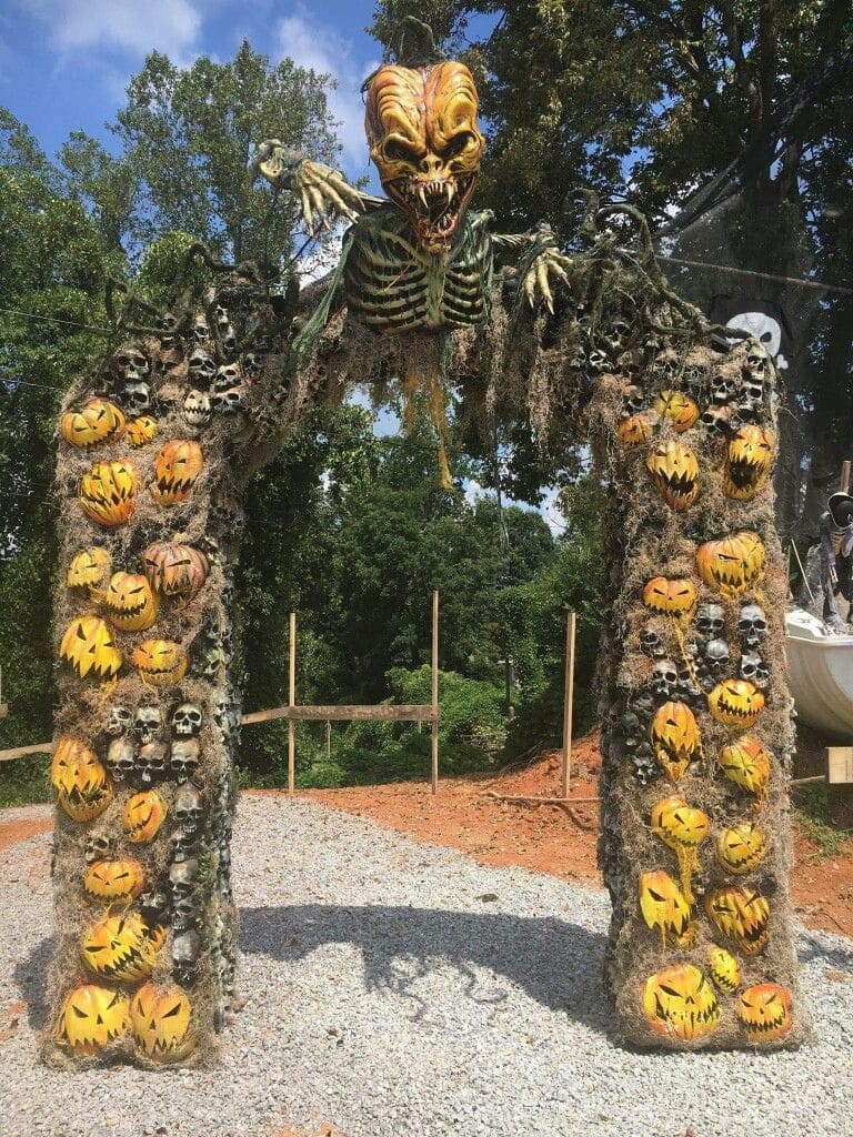Jack-O’-Lantern Horror Archway