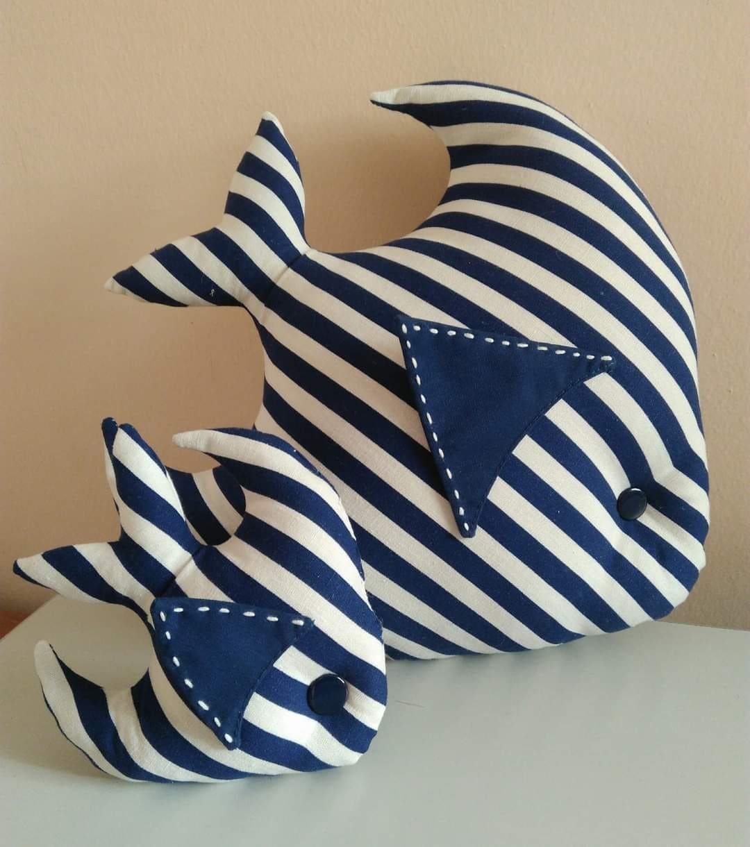 Here're 20 Beautiful Pillow Ideas to Make All Year Round