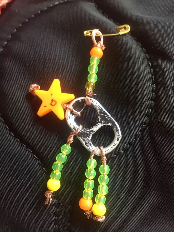 Neon Star Pop Tab Buddy