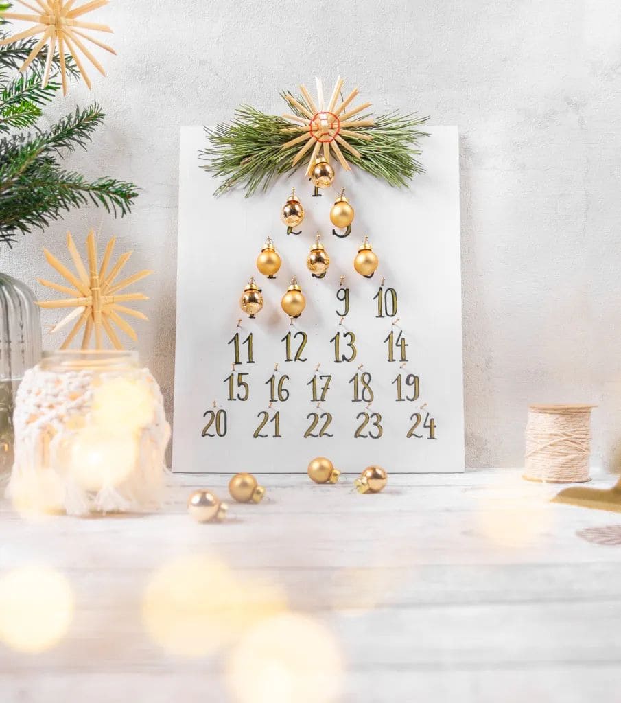 Ornament Countdown Tree Calendar