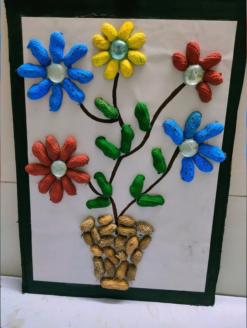 Peanut Shell Flower Vase Art