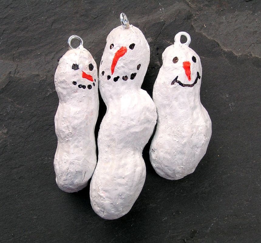 Peanut Shell Snowman Ornaments