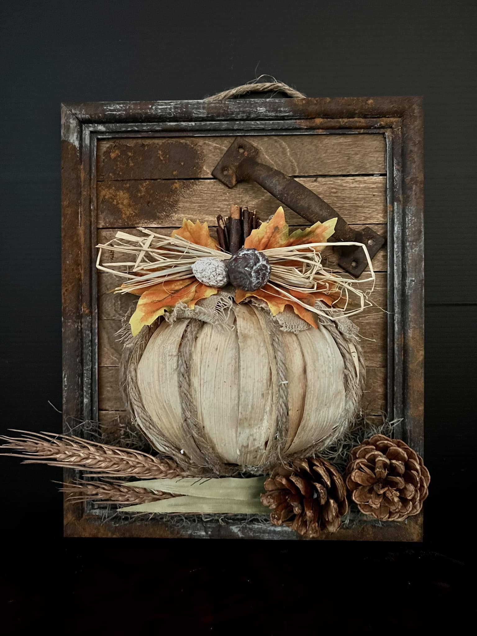 Rustic Corn Husk Pumpkin Wall Hanging