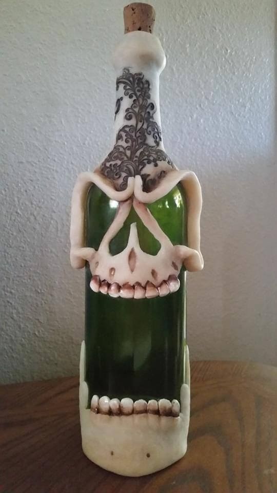 Sculpted Skull Bottle With Gothic Charm