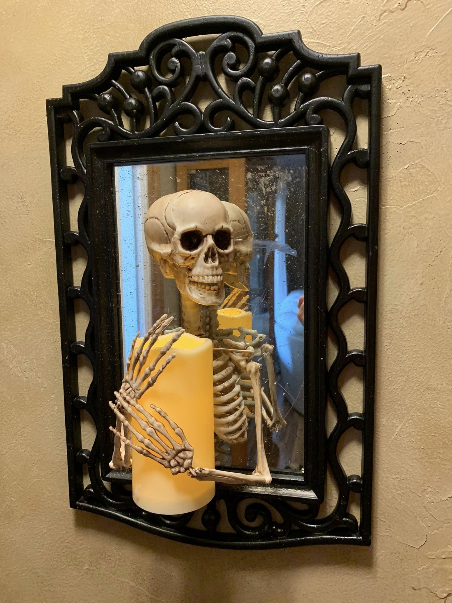 Skeleton Candle Mirror Display
