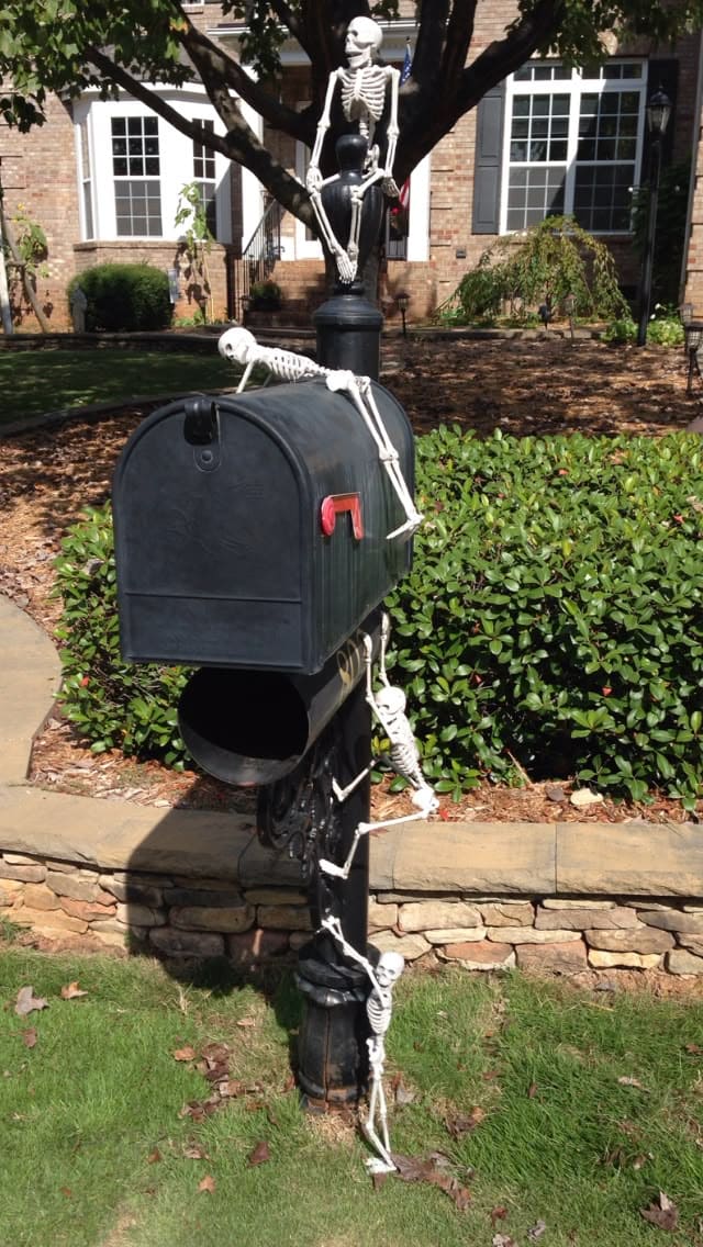 Skeleton Mail Takeover