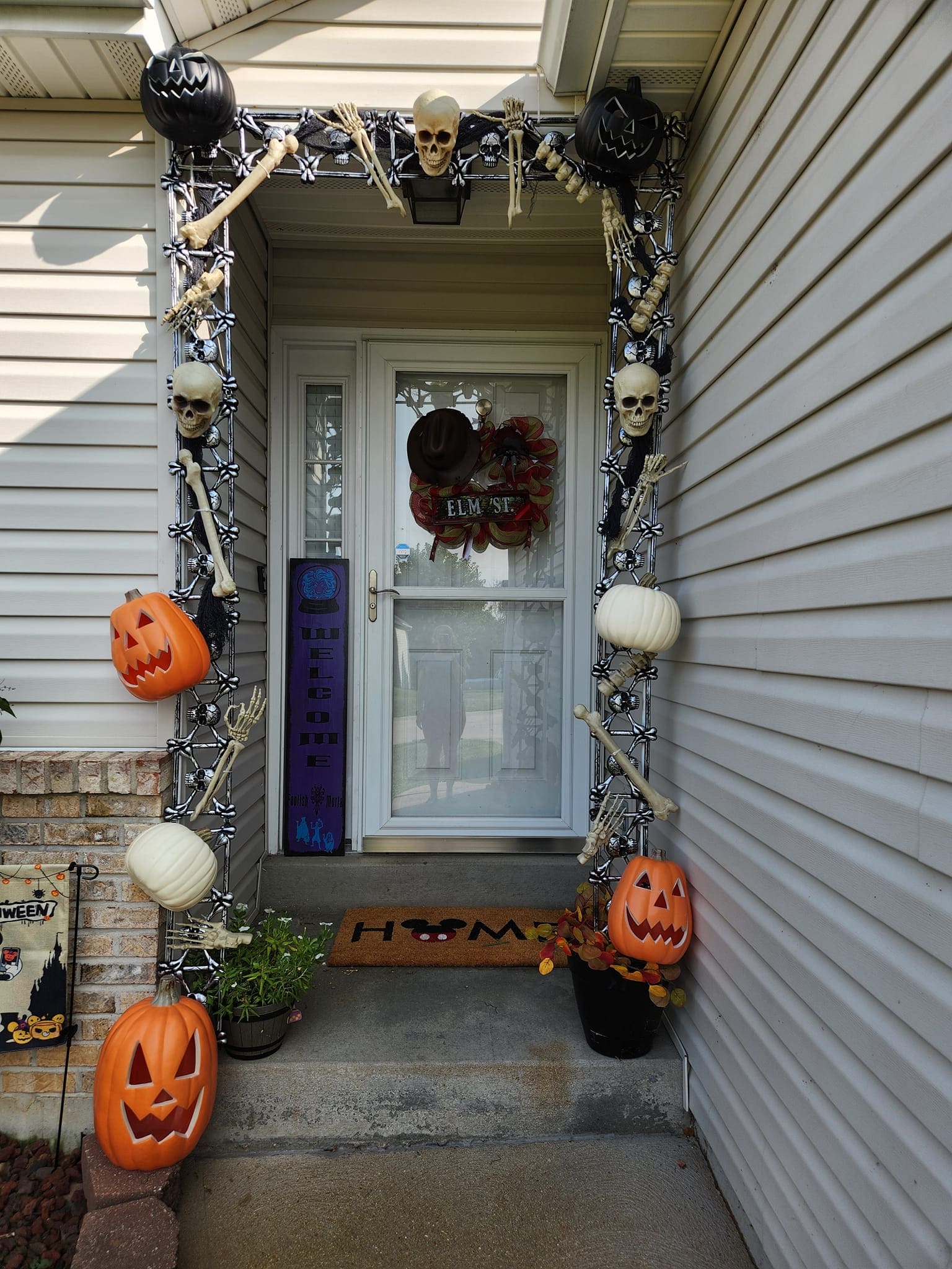 Skeleton and Pumpkin Porch Frame