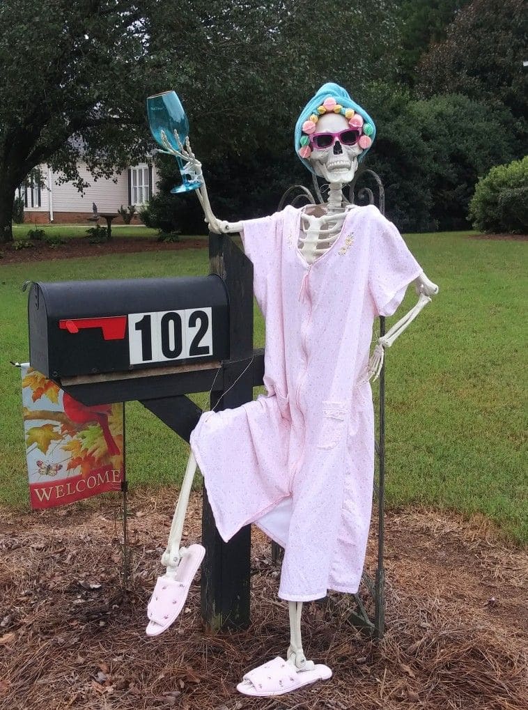 Spa Day Skeleton Halloween Mailbox Display