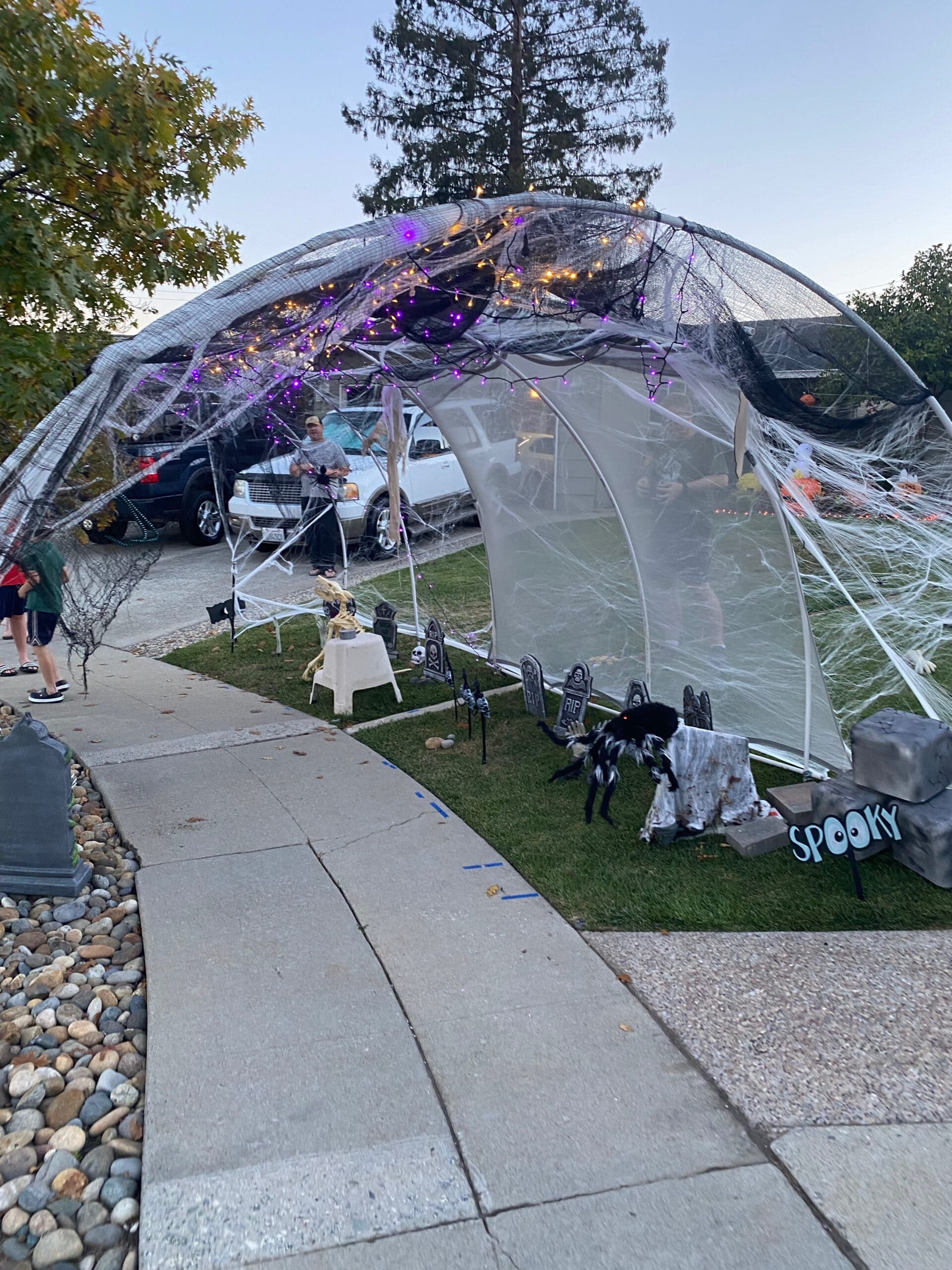 20 Spooky Halloween Tunnel Ideas for an Unforgettable Haunted Walk