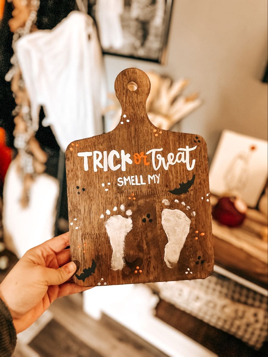 Trick or Treat Smell My Feet Halloween Board