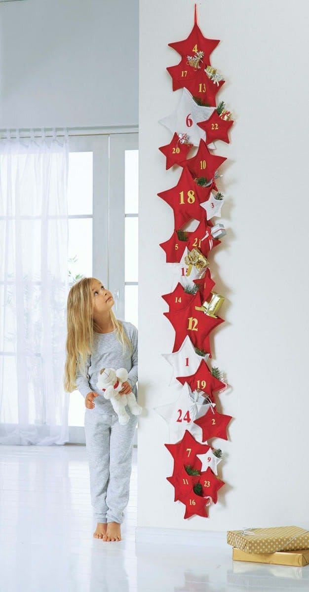 Vertical Hanging Star Pocket Advent Calendar