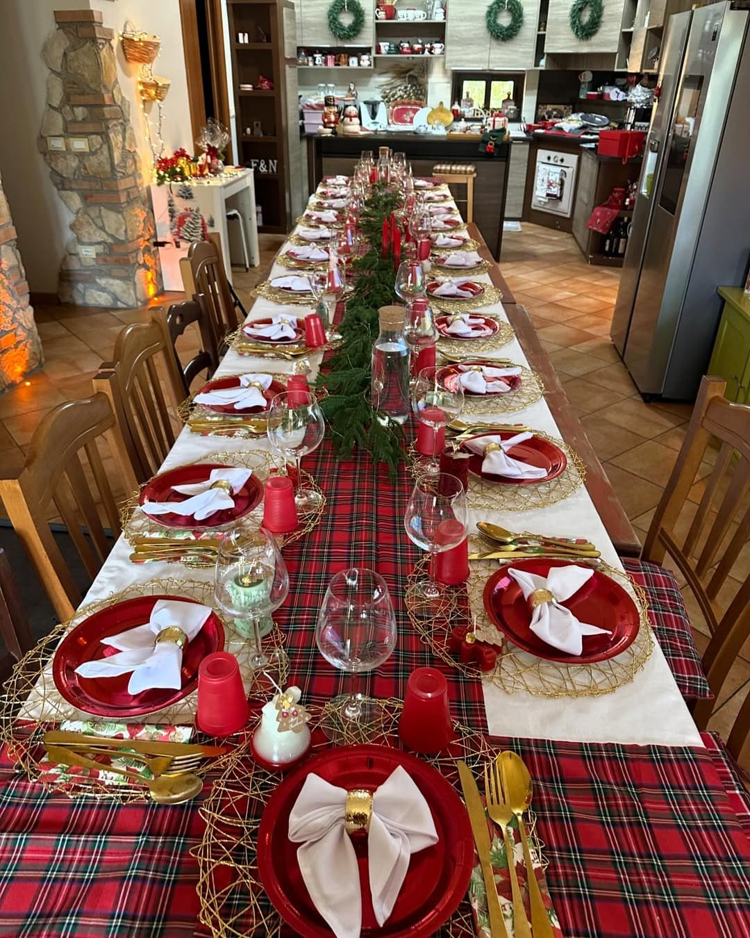 Classic Tartan Christmas Table