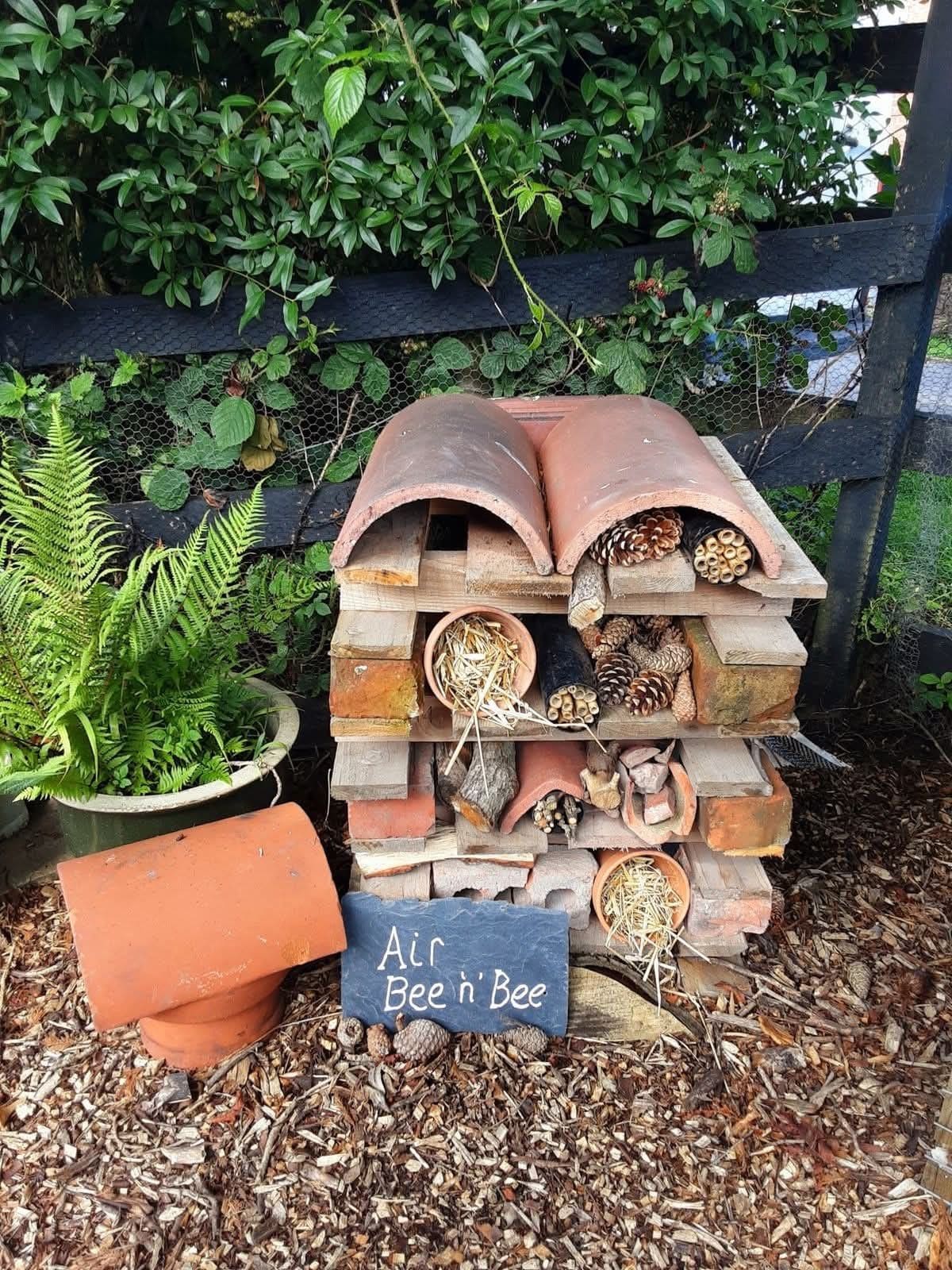 Cozy Brick and Tile Bee Hot