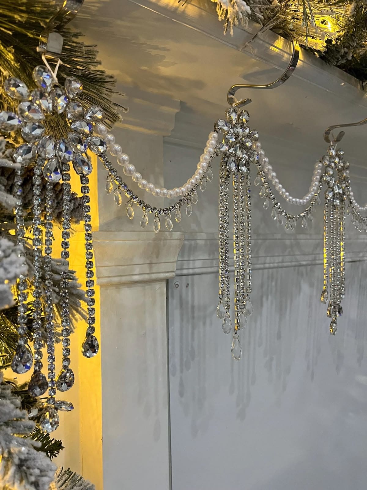 Crystal and Pearl Garland Elegance