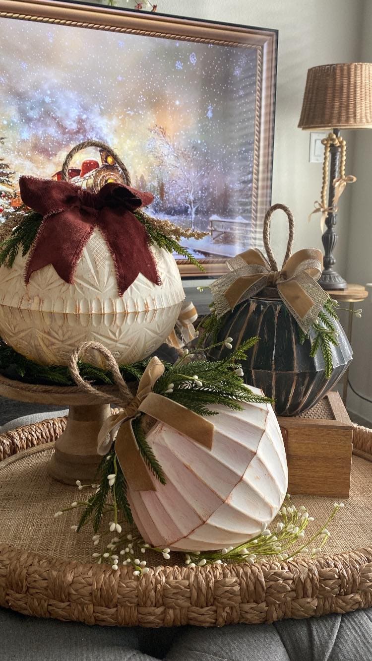 How to Craft Oversized Ornaments That Steal the Show