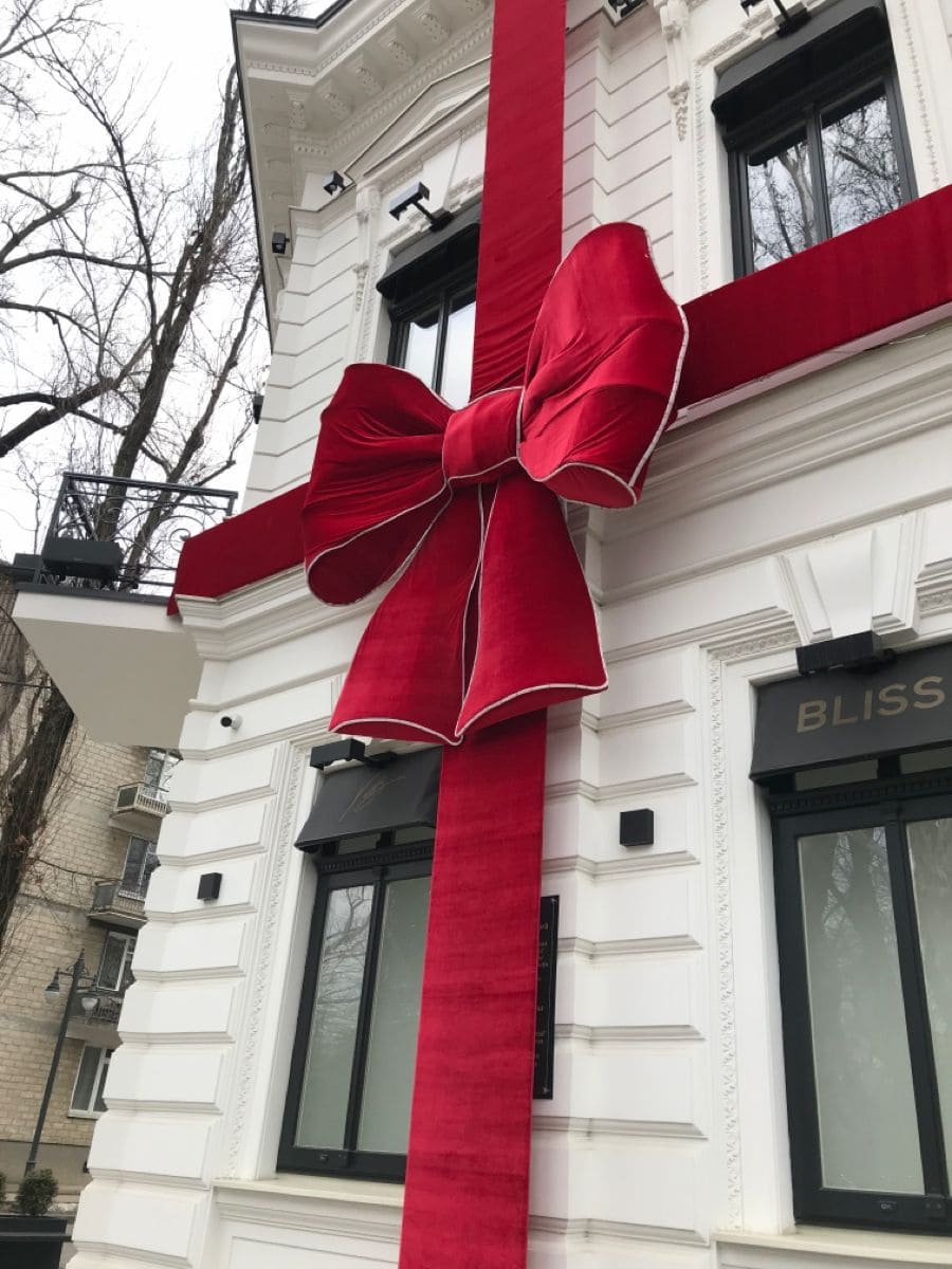 Transform Your House into a Christmas Present with a Giant Bow