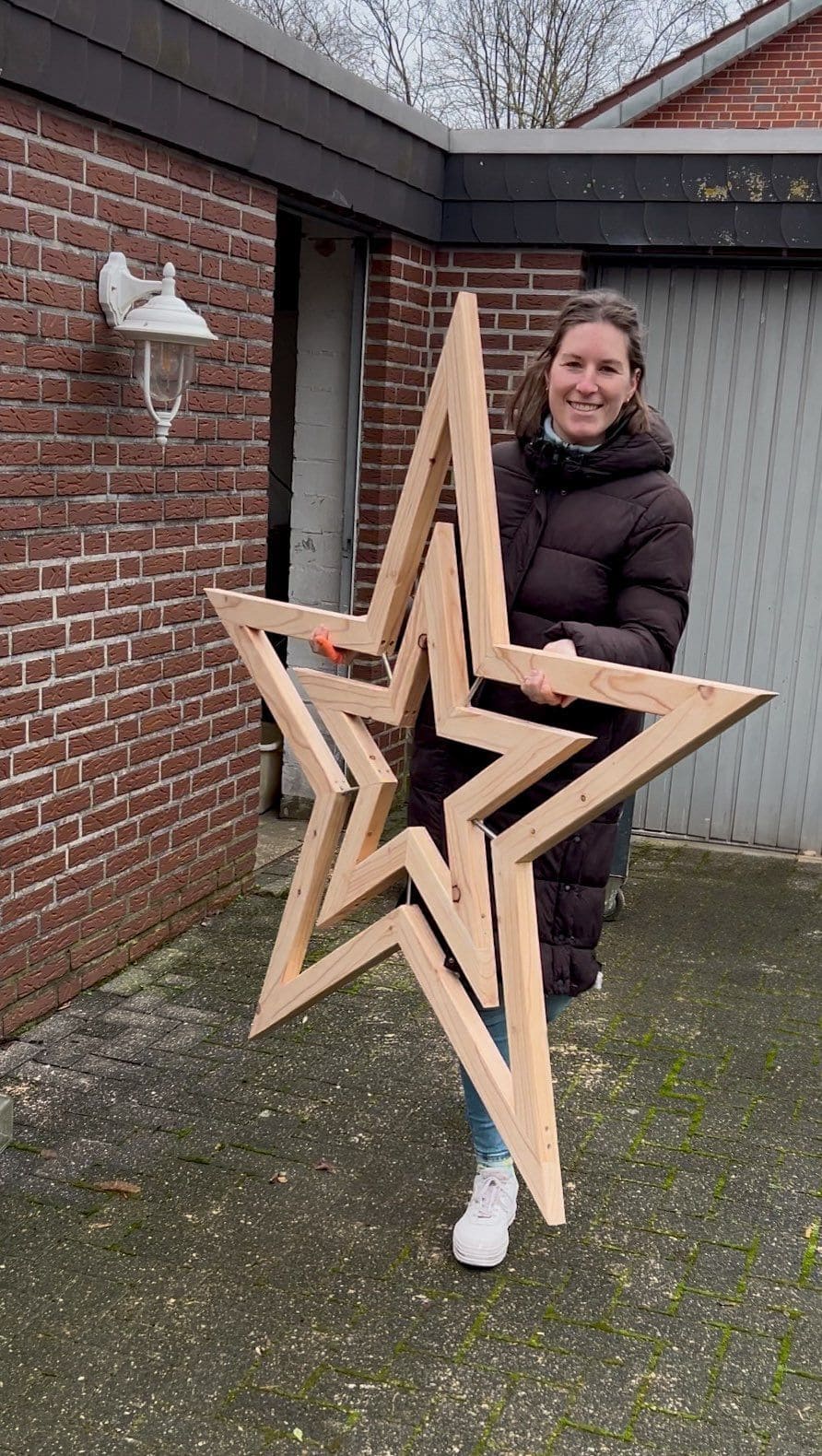 Giant Wooden Star from Pallets