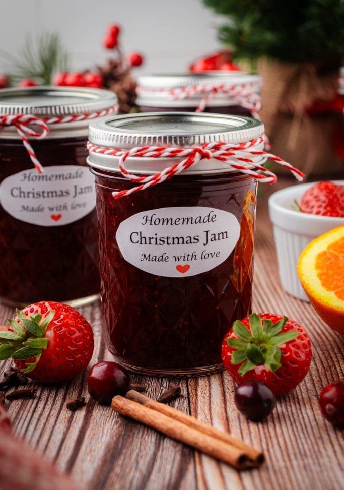 How to Make A Sweet and Festive Gift Made in Your Kitchen