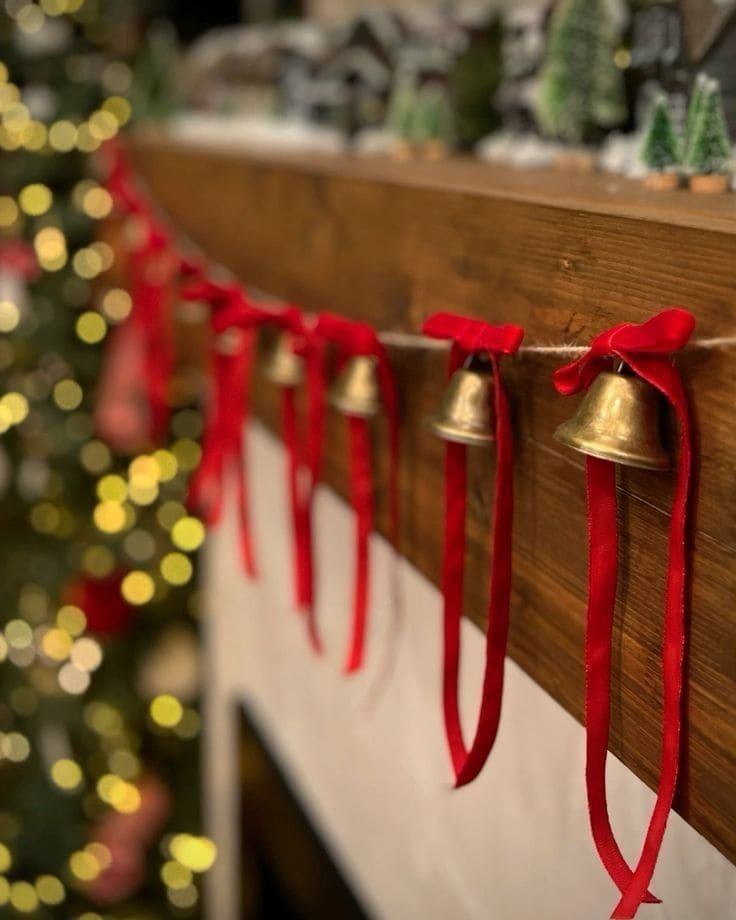 Jingle Bell and Ribbon Garland
