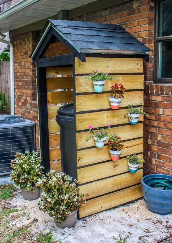 Mini Shed with Planter Wall