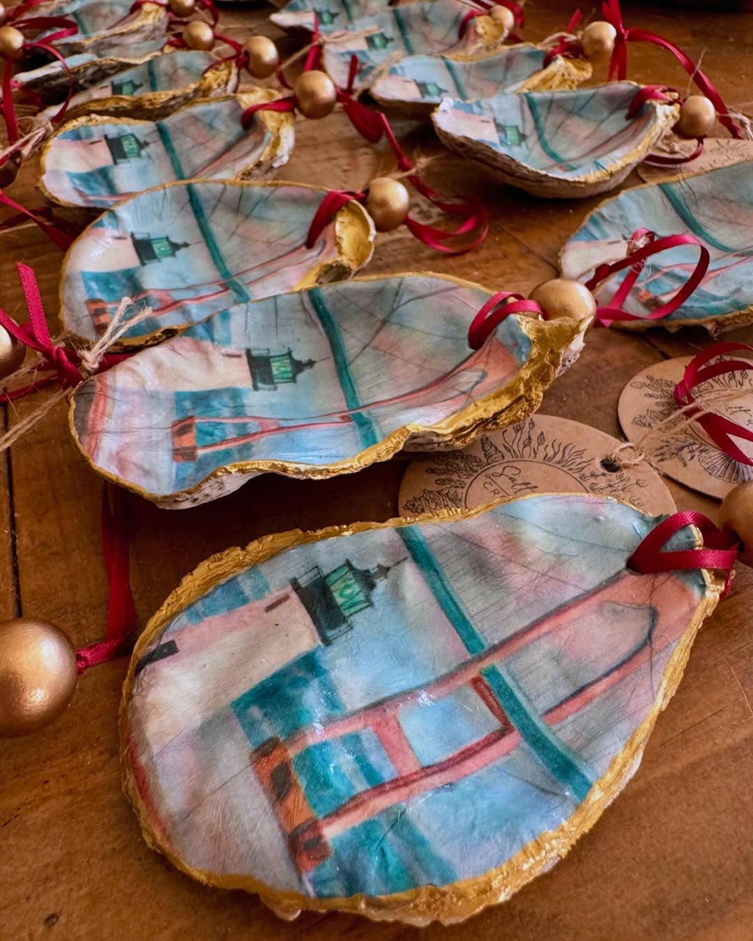 22 Cute Handmade Christmas Ornaments to Brighten Your Tree