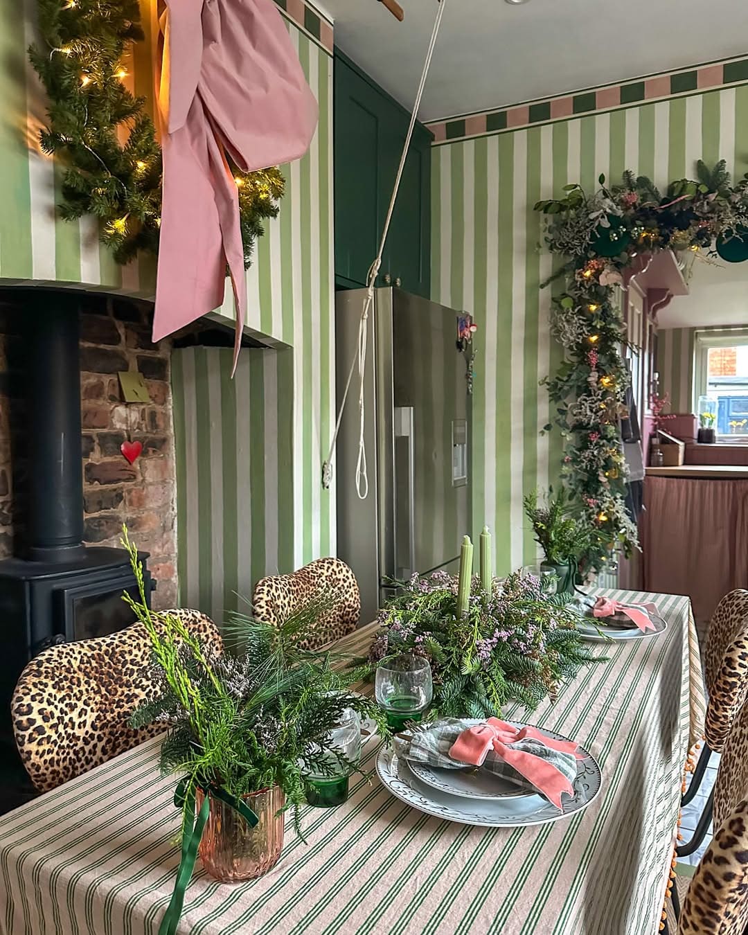 Playful Green and Pink Christmas Table