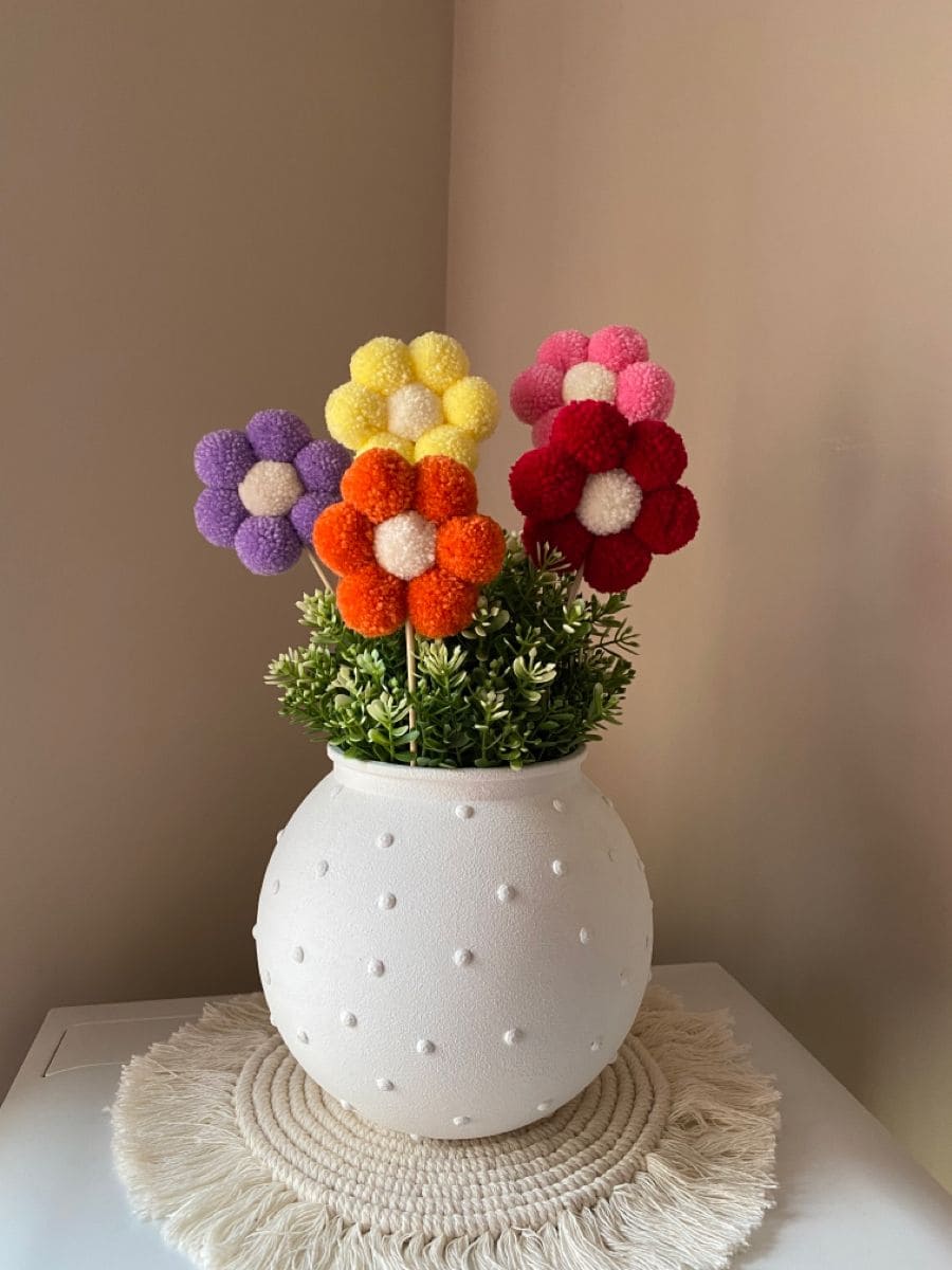 Pom-Pom Flower Bouquet