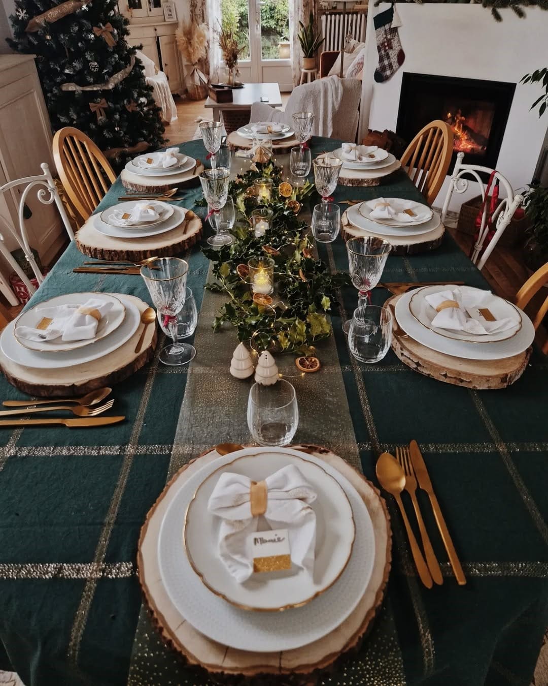 Rustic Elegance Christmas Table